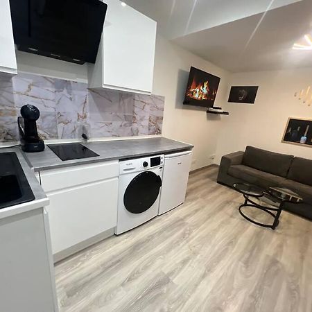 Maison Appartement Triplex Avec Jacuzzi Et Sauna Сент Етиен Екстериор снимка